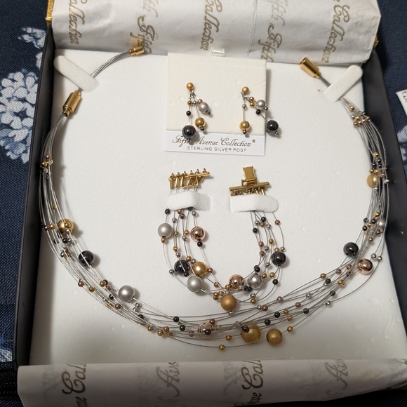 Multicolor Earrings - Picture 2 of 2